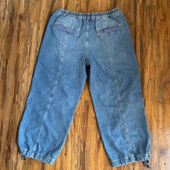 Anthropologie Pilcro Cropped High Rise Medium Wash Jeans - Picture 3 of 4